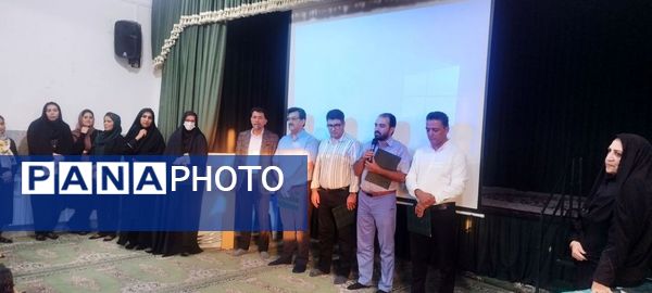 برگزاری انتخابات انجمن اولیا و مربیان در دبستان دخترانه معلم یزد