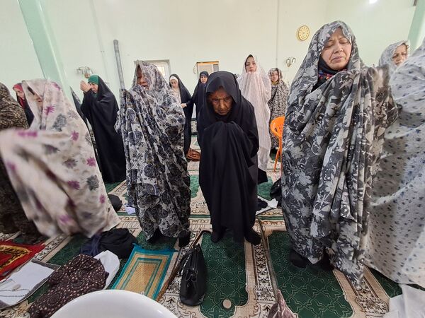 اقامه نماز عید سعید فطر در مسجد جامع جمنان قائمشهر
