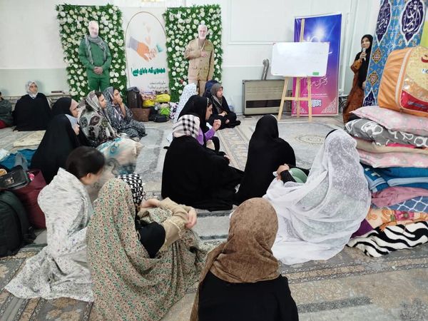 آینه‌های نور: لحظاتی سرشار از صمیمیت و گفتگو در اعتکاف دانش‌آموزی