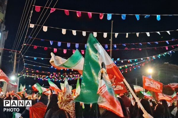 تجمع مردمی رباط کریم با اجرای سرود و سخنرانی