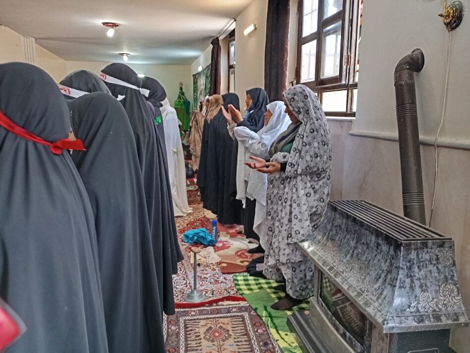 نماز جمعه در شهر تیتکانلو