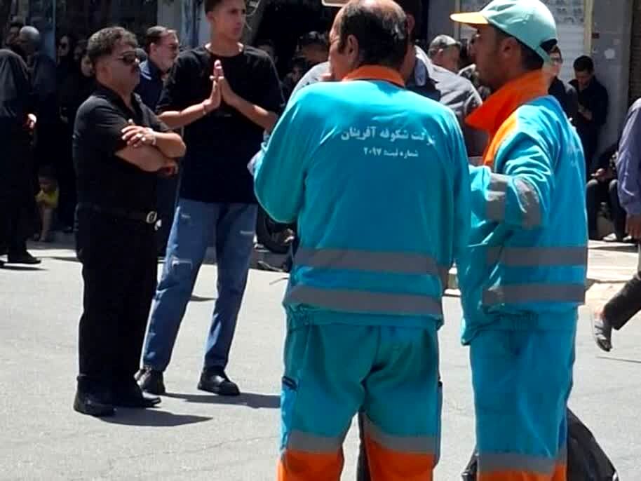 فداکاری در سکوت: رفتگر اربعین، قهرمان گمنام جمع‌آوری زباله در کاشمر