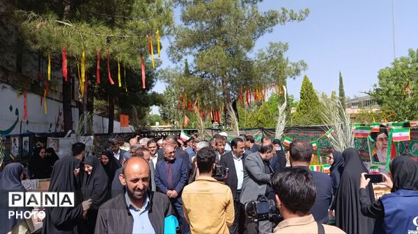 جشن روز معلم با حضور معاون پرورشی و فرهنگی وزیر آموزش و پرورش
