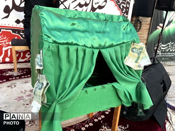 مراسم شیرخوارگان در امامزاده شهرک ینگی امام 
