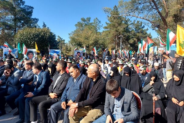 افتتاحیه ملی اردوی راهیان نور همزمان با گرامیداشت روز نوجوان و هفته بسیج دانش‌آموزی در گلزار شهدای تهران