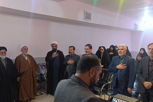 جلسه هم اندیشی راهکارهای جذب دانش آموزان به نماز
