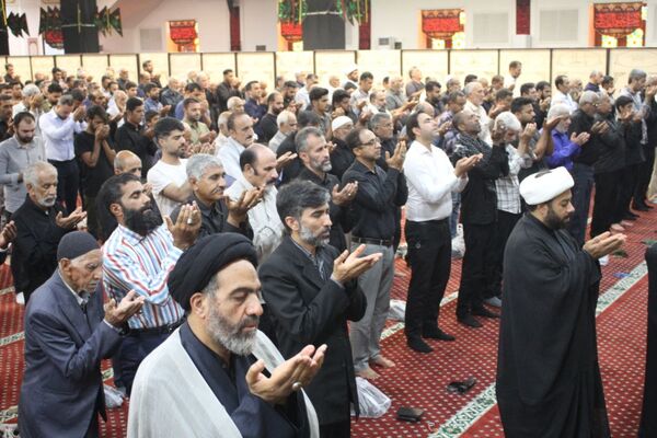 فروغ ایمان و همدلی در نماز جمعه بندرعباس