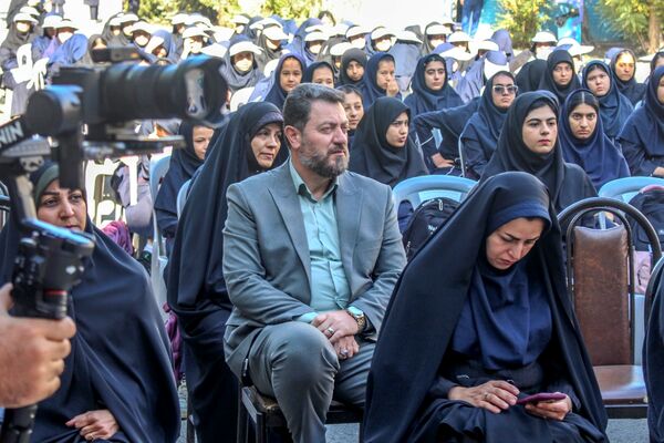 آیین بزرگداشت هفته بهداشت روان و انتخابات همیار مشاوران