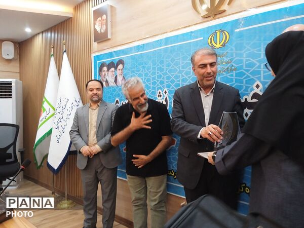 آئین تجلیل از خبرنگاران و نشست خبری به مناسبت روز خبرنگار در استان کردستان 