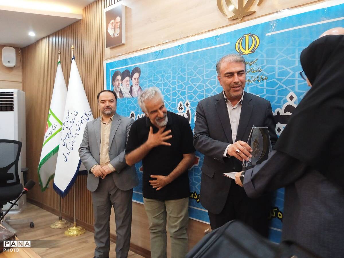 آئین تجلیل از خبرنگاران و نشست خبری به مناسبت روز خبرنگار در استان کردستان 