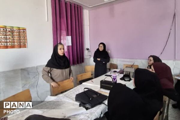 دوره ضمن خدمت مدیریت سلامت جامع دانش‌آموزان در کازرون