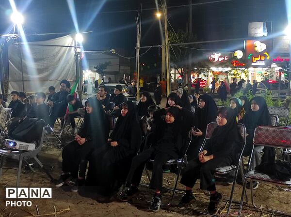 سازمان دانش آموزی قم در خدمت عزاداران حسینی