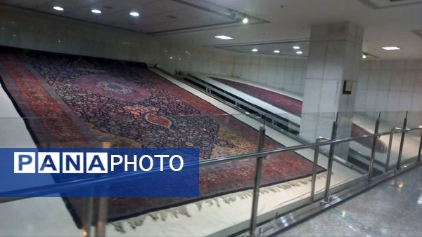  گنجینه فرش آستان قدس رضوی موزه‌ای به وسعت هنر ایرانیان