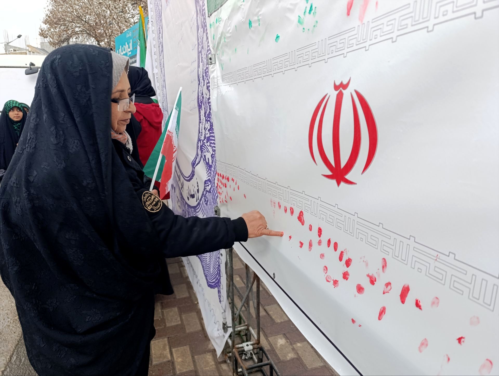 حضور چشمگیر مردم بجنورد در راهپیمایی ۲۲ بهمن