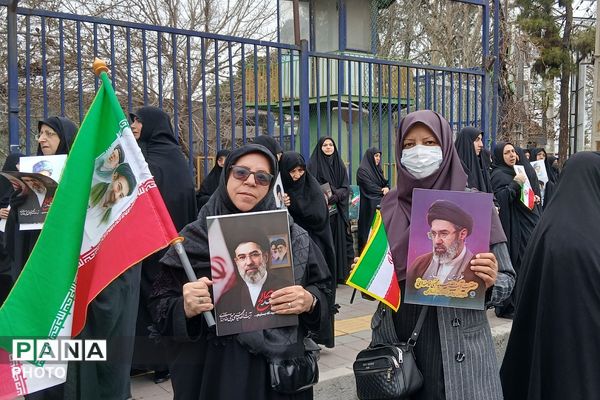تجدید عهد و پیمان فرهنگیان و مردم چهاردانگه با رهبر و آرمان های انقلاب
