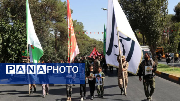 کاروان عشق و وفا از میدان بزرگمهر تا گلستان شهدا