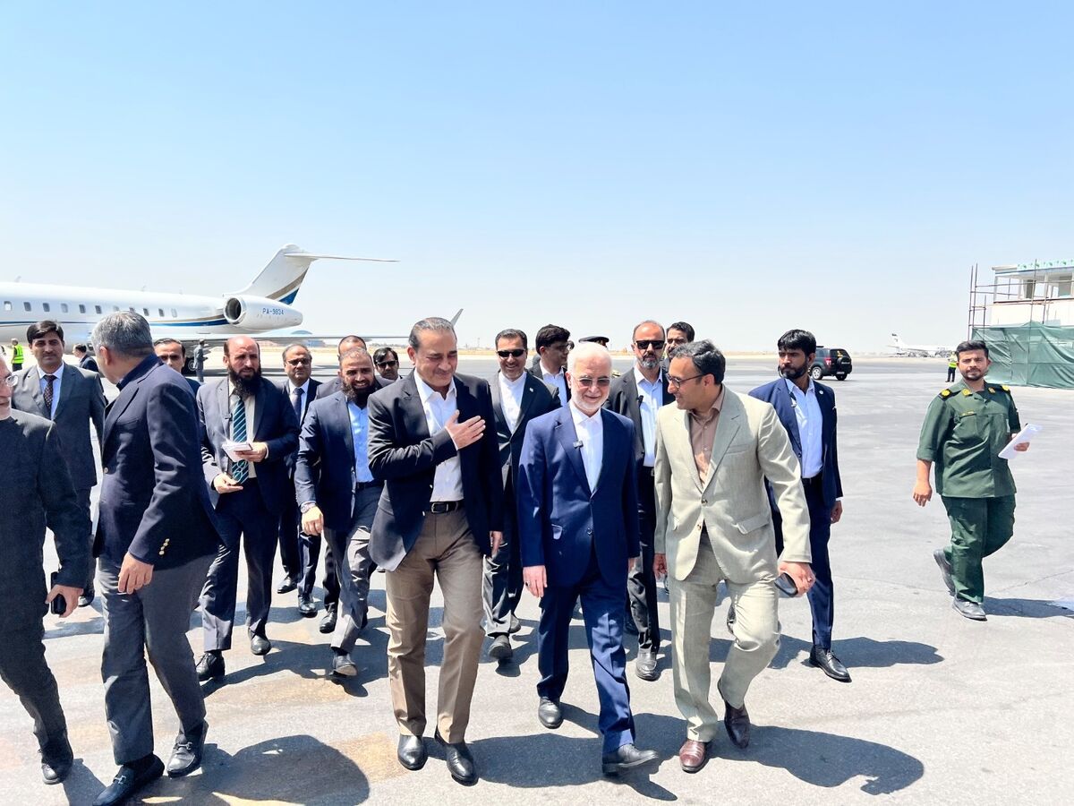 فرمانده ارتش پاکستان وارد تهران شد