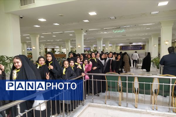 اردوی بازدید از حرم مطهر امام رضا (ع)