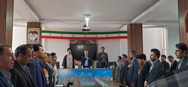 آیین افتتاح و کلنگ‌زنی پروژه‌های عمرانی و اقتصادی در شهرستان سامان 