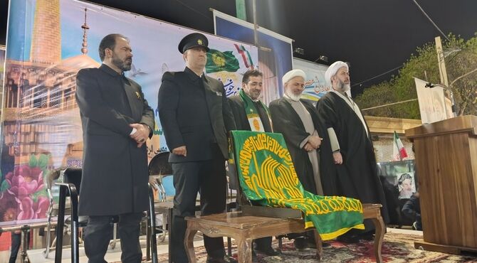 جشن ولادت امام رضا(ع) در اسکو با حضور خادمان حرم رضوی و پرچم متبرک


