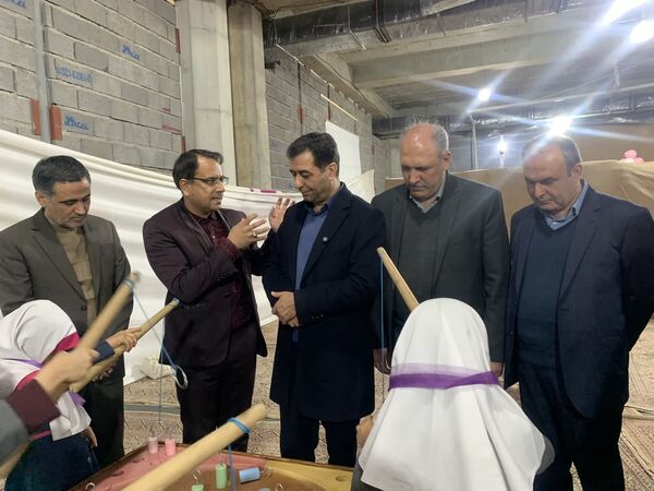 جشن تکلیف دانش آموزان دختر در حرم حضرت زینب (س)