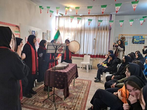 درخشش دوباره مدرسه دکتر باهنر در نمایشگاه ماها 