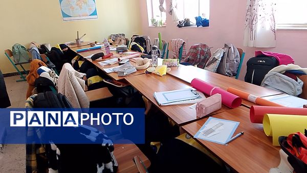 مانور سراسری زلزله در دبیرستان فرزانگان