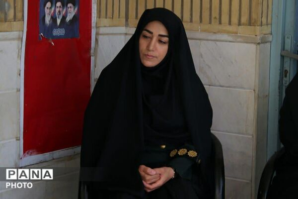 نواخته شدن زنگ پلیس در دبیرستان سید احمد فاتحی یک قم