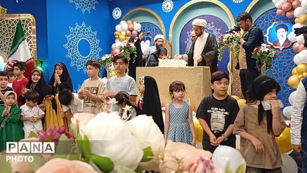 آیین جشن تولد فرزندان شهدا در مسجد مقدس جمکران