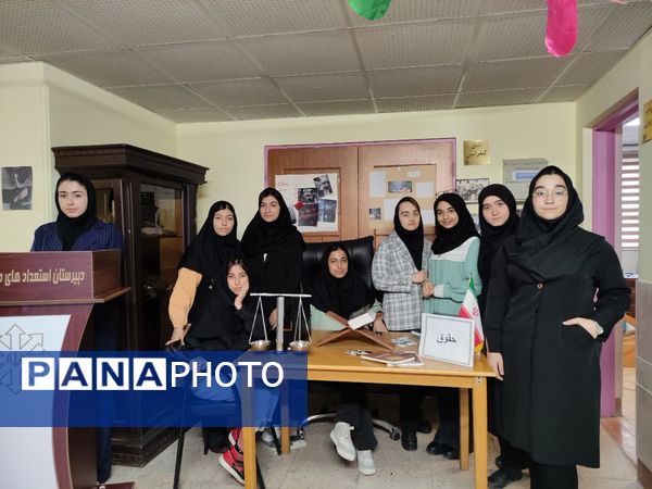 دانش‌آموزان سمپاد ملارد در قالب کارگروه‌های شغلی، همایشی زیبا رقم زدند