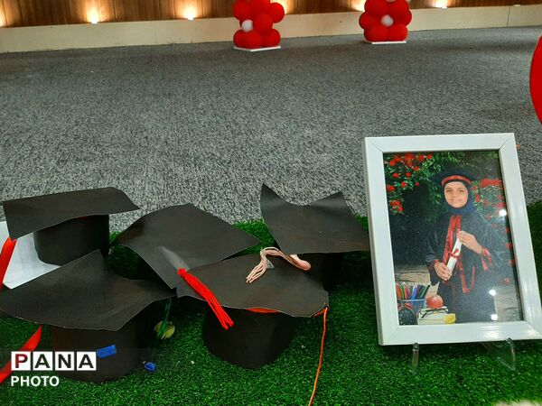 جشن فارغ‌التحصیلی مدرسه شهید جواهری۲ 