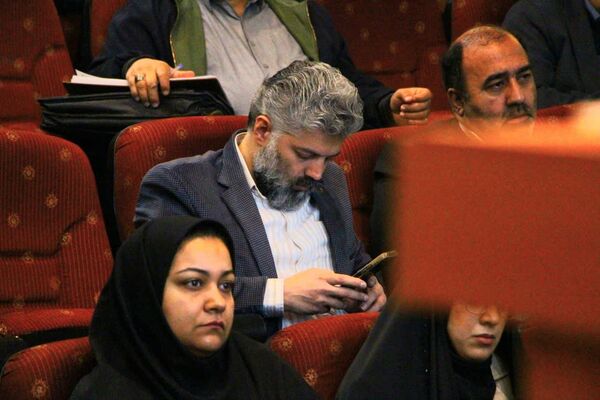 نشست خبری مدیرکل شرکت آب منطقه ای استان یزد ویژه دهه فجر