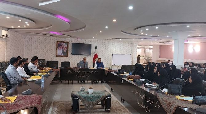 دوره آموزشی و فرهنگی «معلمان زمینه ساز» در زابل برگزار شد 