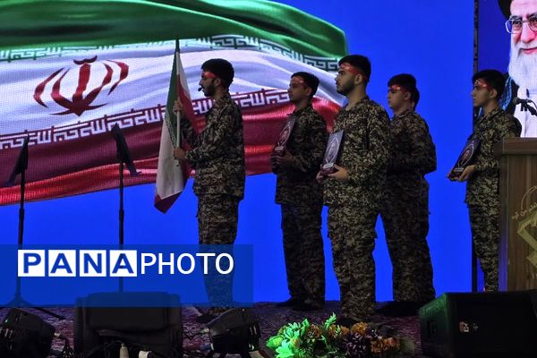 برگزاری یادواره سه هزار ستاره، ۳۰۰۰ چراغ راه به مناسبت هفته دفاع مقدس در شهرستان قرچک