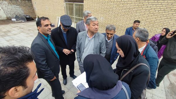 بازدید مدیرکل نوسازی مدارس جهت احداث مدرسه‌ای جدید در ناحیه۶ مشهد