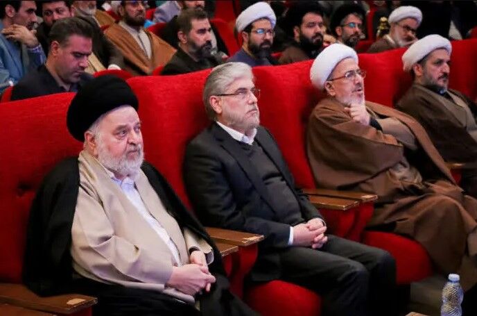 آیین نکوداشت استاد برجسته دانشگاه تهران، با عنوان «در ستایش رادی و خرد»