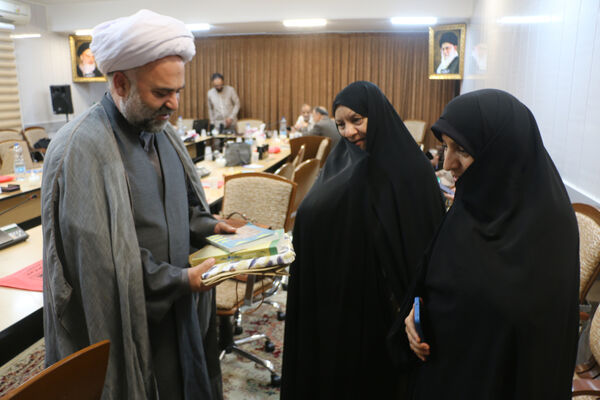 دومین نشست واسطین ازدواج در قم 
