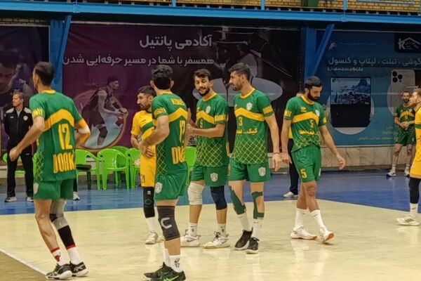 شکست سه‌برصفر طلایی‌پوشان ورامین برابر بنیس تبریز در لیگ برتر والیبال