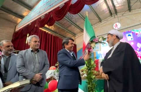 دانش‌آموزان در پیروزی انقلاب حضوری پررنگ داشتند