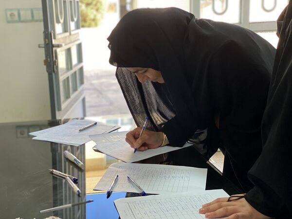 مجمع عمومی انجمن اولیا مربیان دبیرستان نمونه دولتی آمنه(س)