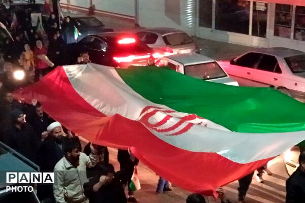 شهر بن یک صدا فریاد ایستادگی سر داد