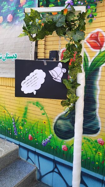 جلسه آموزشی کمپین پیشگیری از پوکی استخوان در مدرسه شاهد خیر سجادی 