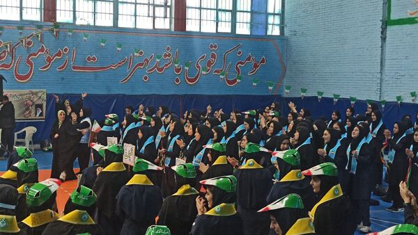 همایش دانش‌آموزی یاوران انقلاب شهرستان ورامین