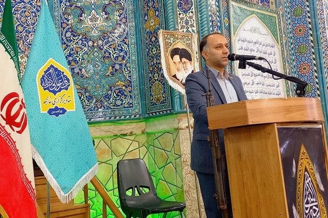 اقامه نماز جمعه ورامین در مسجد صاحب‌الزمان(عج) با حضور گسترده مردم و مسئولان