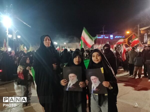 تجمع باشکوه مردمی  برای خونخواهی رهبر شهید در شهرستان بهار