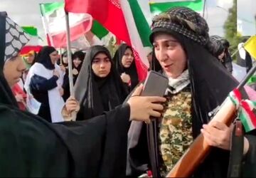 تجلی اقتدار دختران در رزمایش جان‌فدای ایران