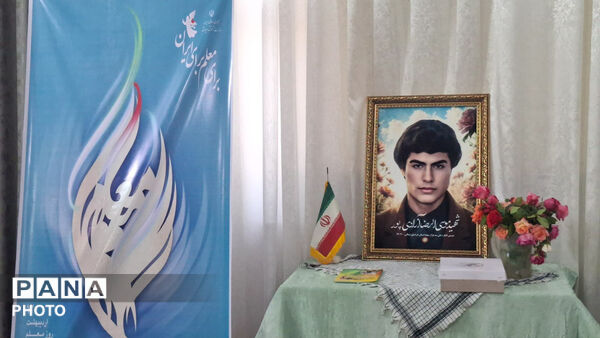 تجلیل از ایثار و شهادت؛ دیدار مسئولان سملقان با خانواده معلمان شهید آزادی‌پور و ناصری