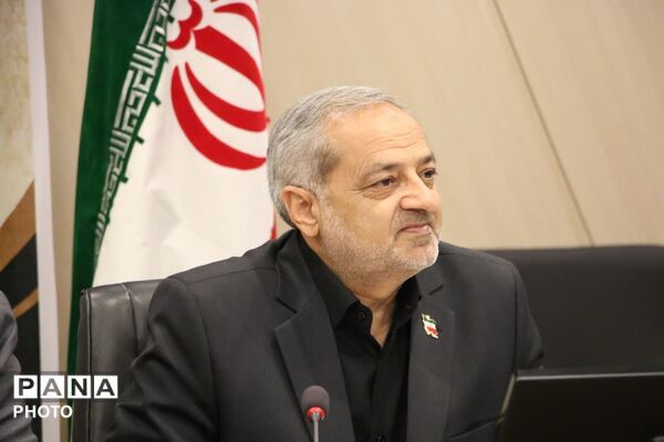 نشست پیشکسوتان تعلیم و تربیت شهرستان دامغان با وزیر آموزش و پرورش