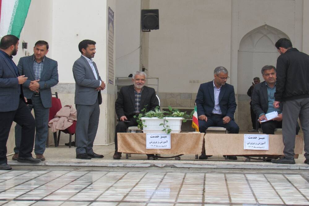 برگزاری نمازجمعه در خلیل‌آباد