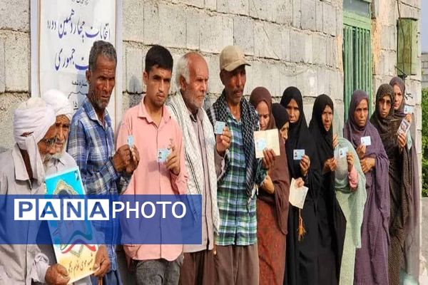 مردم قلعه‌گنج پای کار ایران